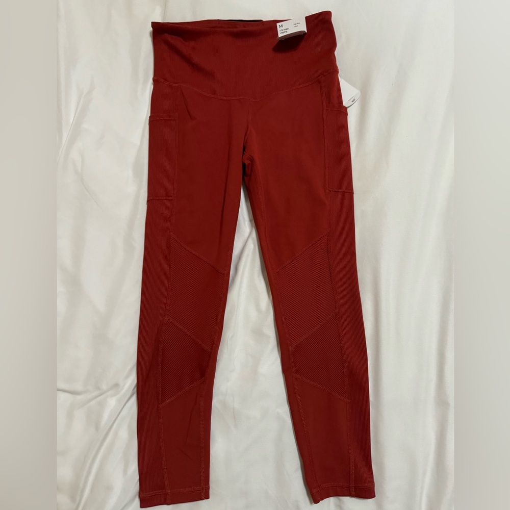 Xersion high rise fitted 7/8 Ankle legging Medium